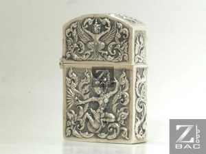 MS 184. Zippo bạc khối Thái Lan, họa tiết nổi toàn thân, bản lề 3 chấu đóng ngoài - 1950s - New