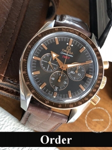 Đồng hồ Omega Speedmaster Broad Arrow Co-Axial Chronograph Gold/Steel 321.93.42.50.13.001