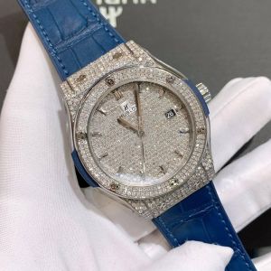 Đồng Hồ Hublot Classic Fusion 42mm Xanh Navy Full Pave Diamond Titanium full độ kim New Fullset 2021 vào tên khách